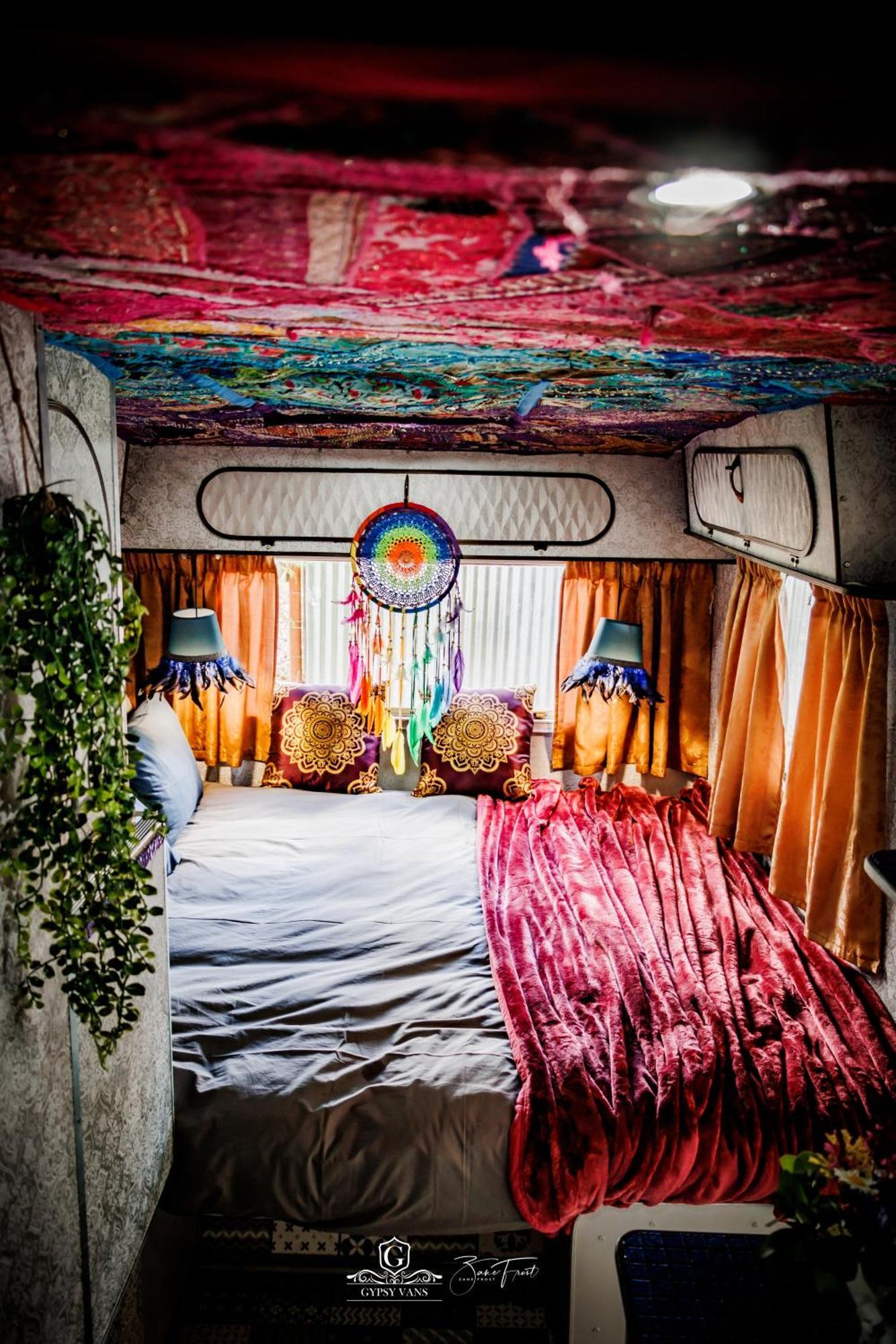 Gypsy Wagons And Vans, クラレンス 部屋 写真